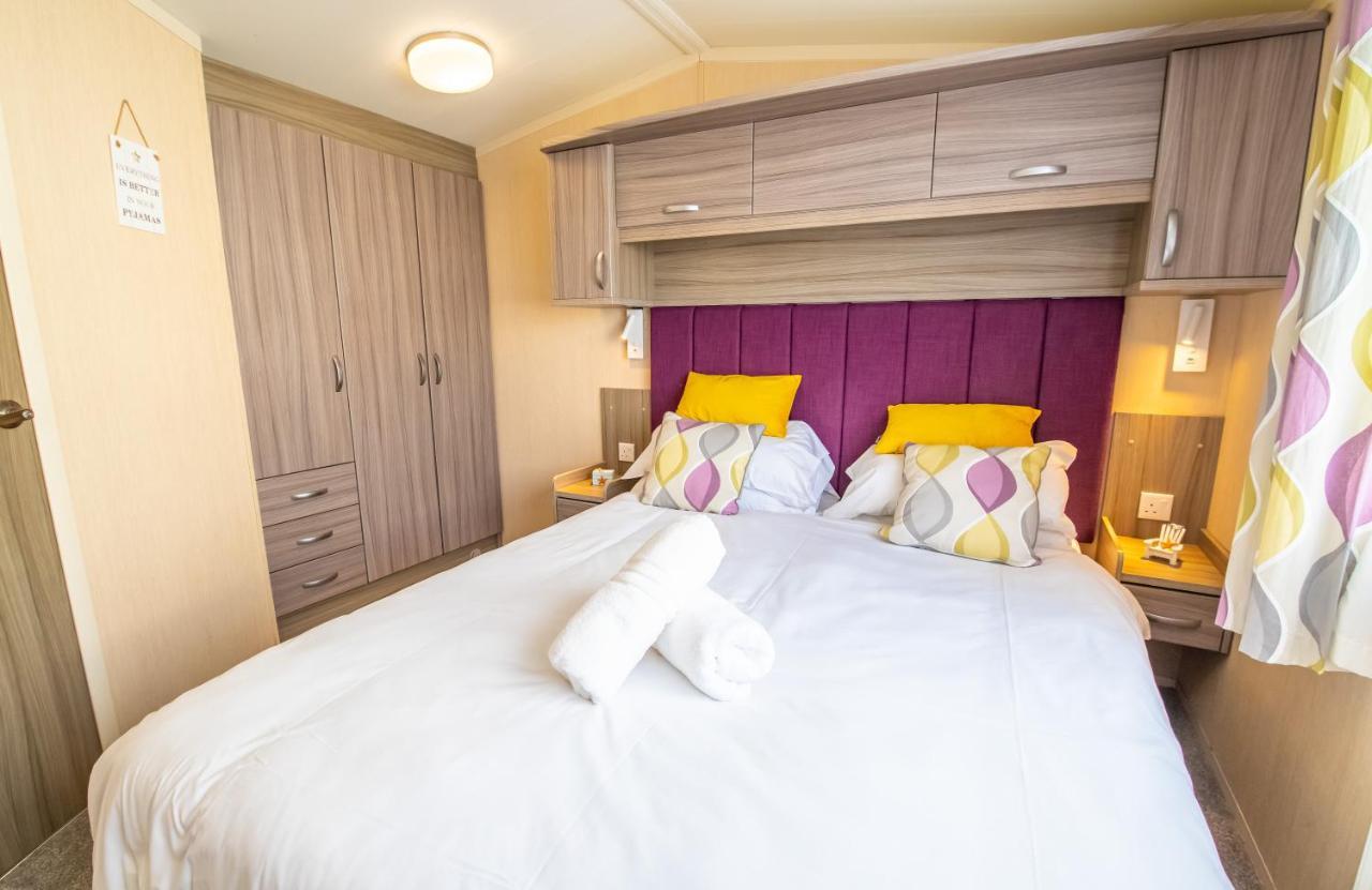 Sea 'N' Stars Platinum Plus Holiday Home With Views, Free Wifi And Netflix Camber Eksteriør bilde